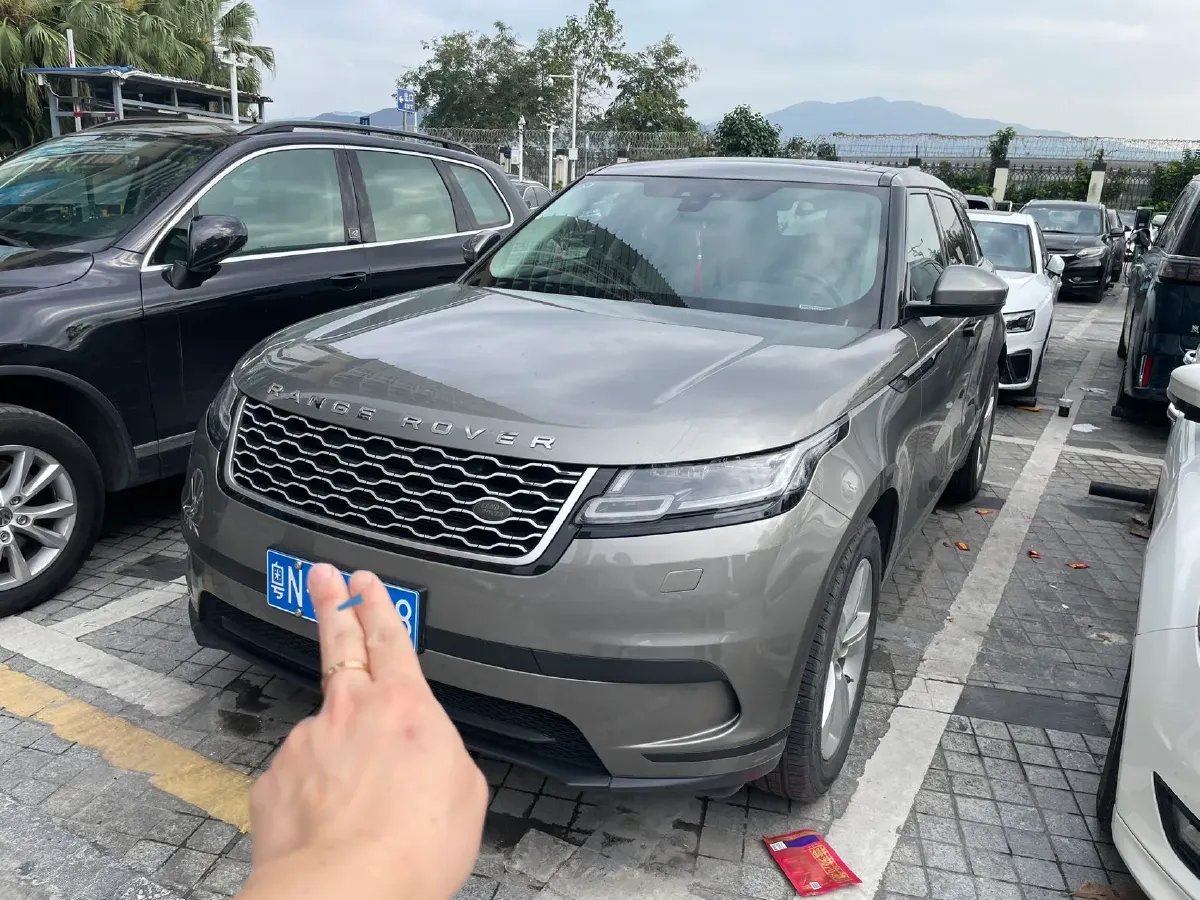 2018 Land Rover Range Rover Velar 2.0T 300HP L4 8AT,autocango,china used car exporter,china ev exporter,chinese used car exporter,chinese used ev exporter