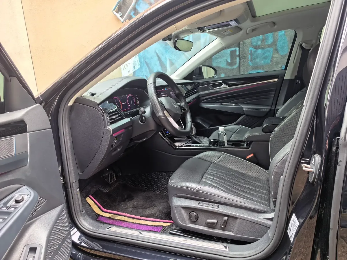 2023 Volkswagen Passat 2.0T 186HP L4 7DCT,autocango,china used car exporter,china ev exporter,chinese used car exporter,chinese used ev exporter