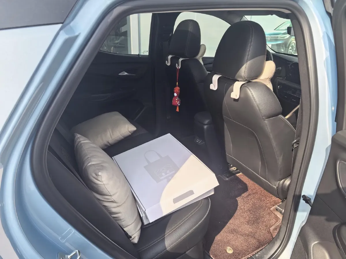 2020 Buick Velite 7 BEV 55.6KWH,autocango,china used car exporter,china ev exporter,chinese used car exporter,chinese used ev exporter