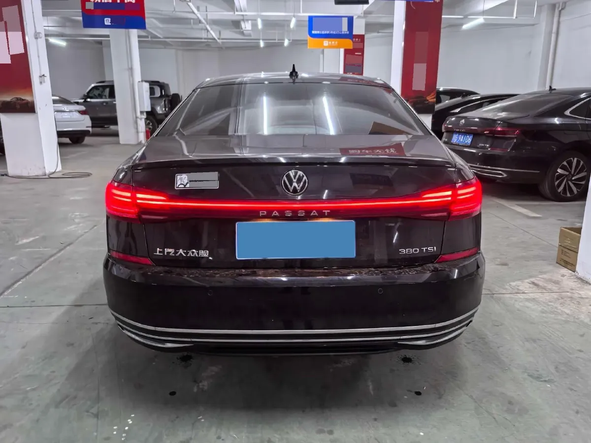 2024 Volkswagen Passat 2.0T 220HP L4 7DCT,autocango,china used car exporter,china ev exporter,chinese used car exporter,chinese used ev exporter