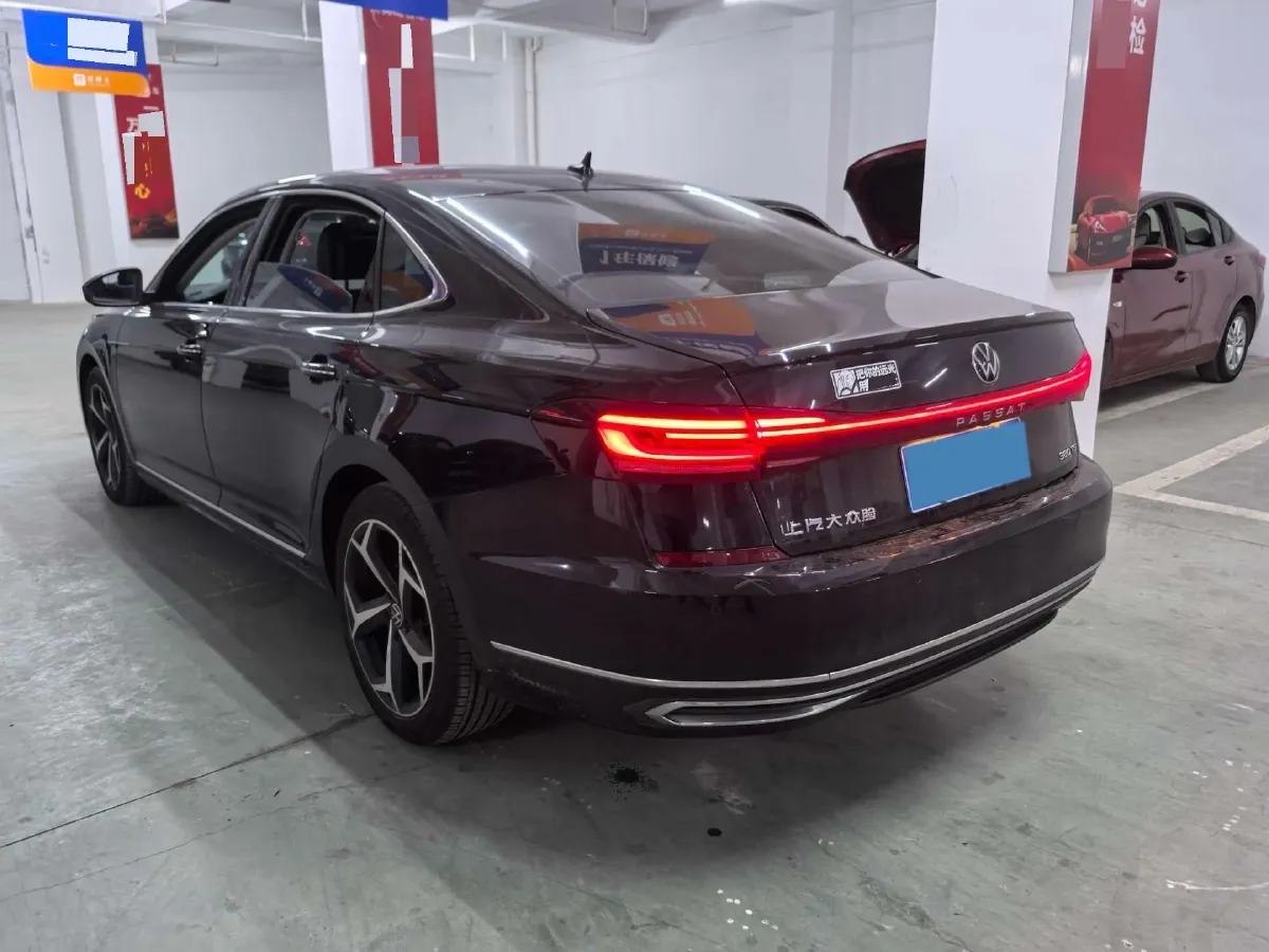 2024 Volkswagen Passat 2.0T 220HP L4 7DCT,autocango,china used car exporter,china ev exporter,chinese used car exporter,chinese used ev exporter