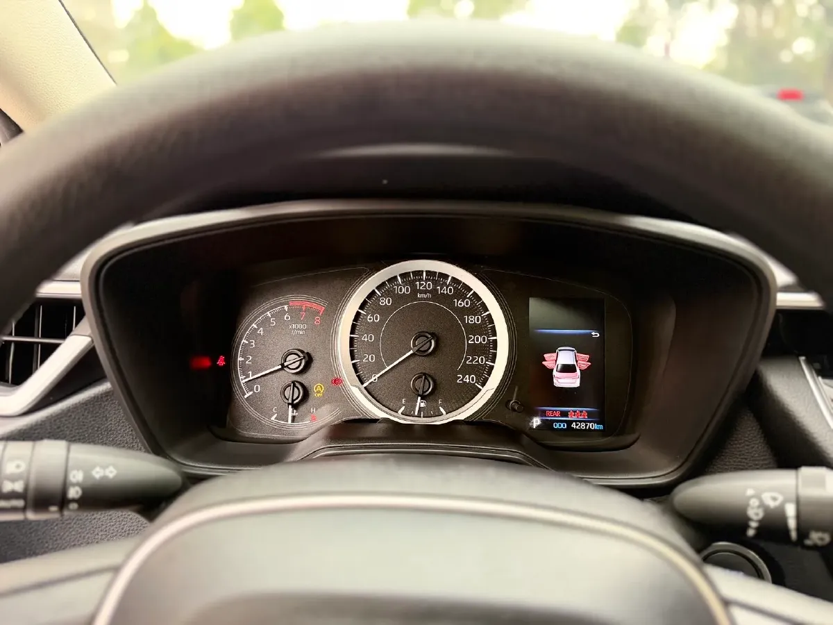 2021 Toyota Corolla 1.2T 116HP L4 CVT,autocango,china used car exporter,china ev exporter,chinese used car exporter,chinese used ev exporter