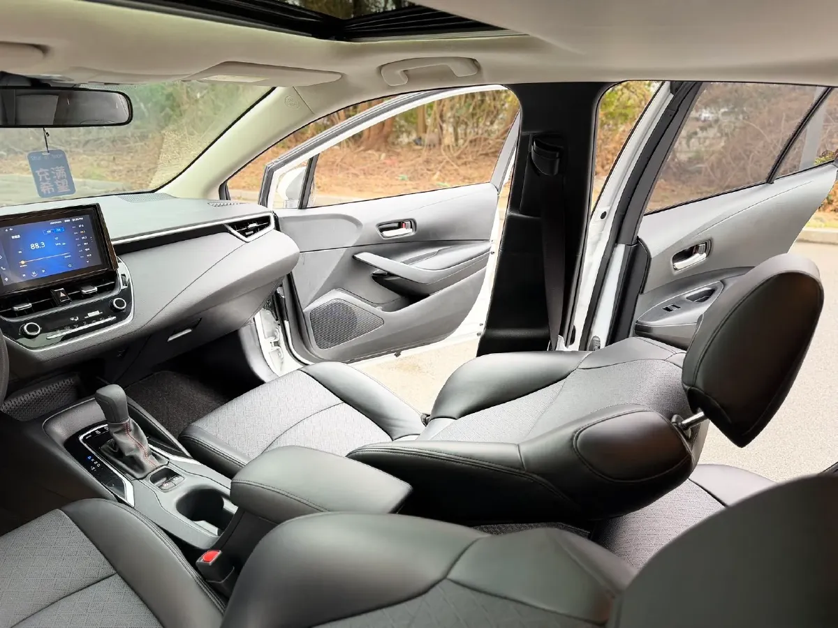 2021 Toyota Corolla 1.2T 116HP L4 CVT,autocango,china used car exporter,china ev exporter,chinese used car exporter,chinese used ev exporter