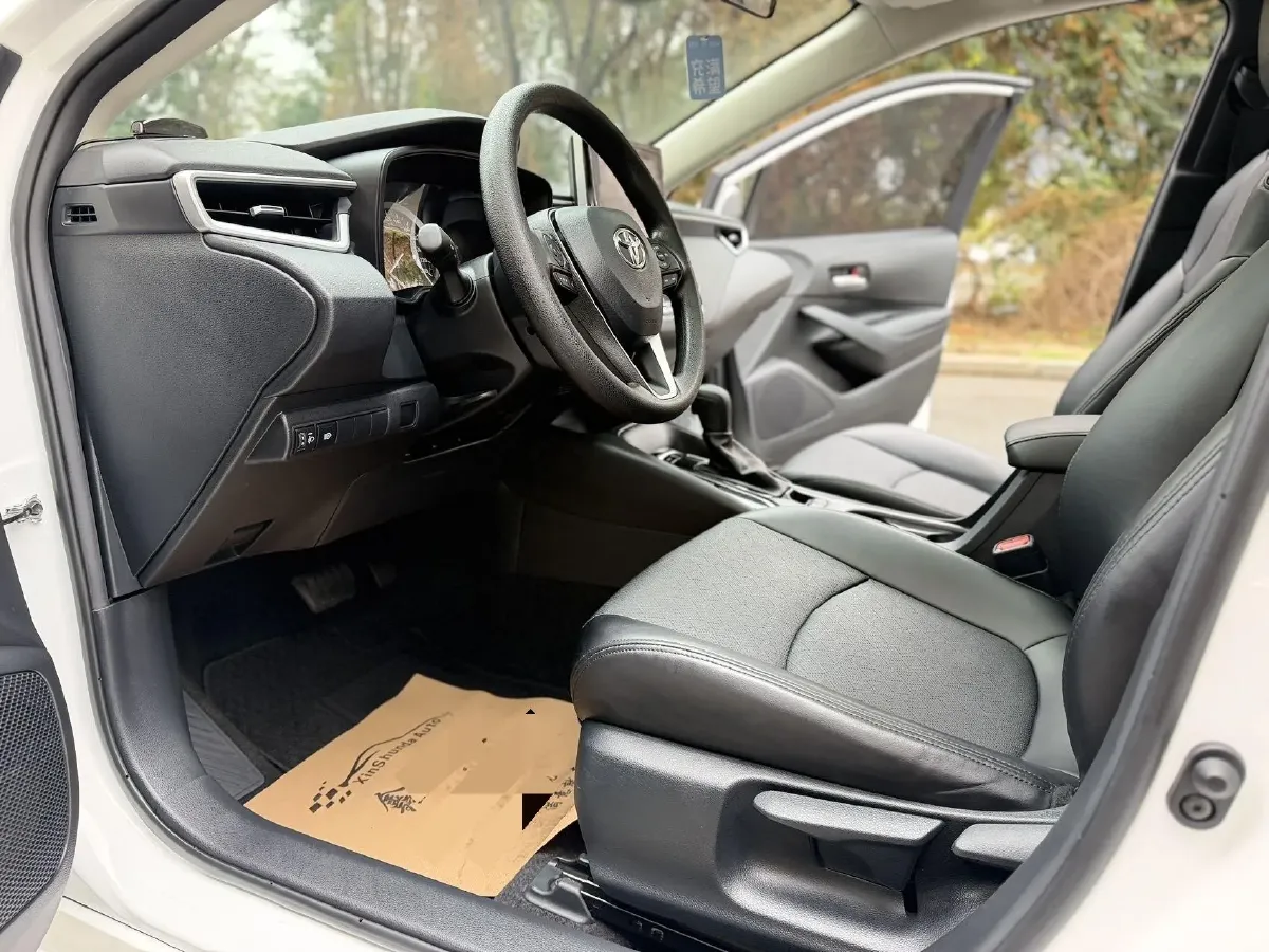 2021 Toyota Corolla 1.2T 116HP L4 CVT,autocango,china used car exporter,china ev exporter,chinese used car exporter,chinese used ev exporter