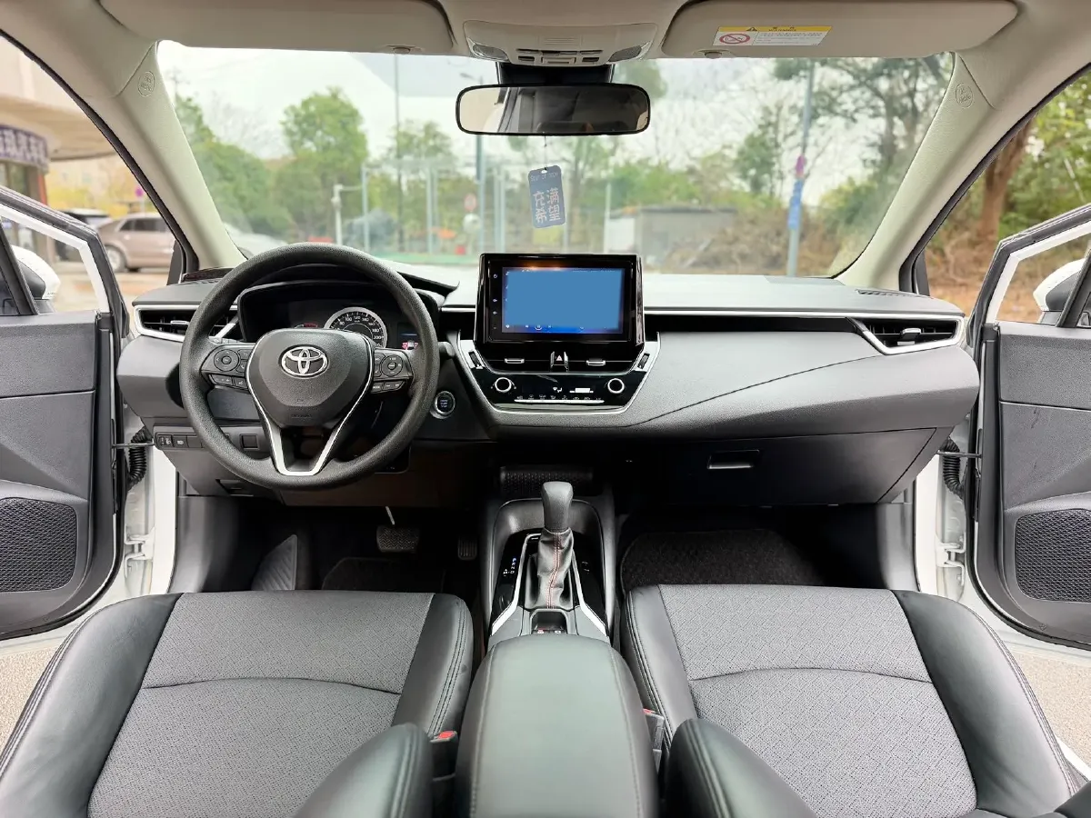 2021 Toyota Corolla 1.2T 116HP L4 CVT,autocango,china used car exporter,china ev exporter,chinese used car exporter,chinese used ev exporter