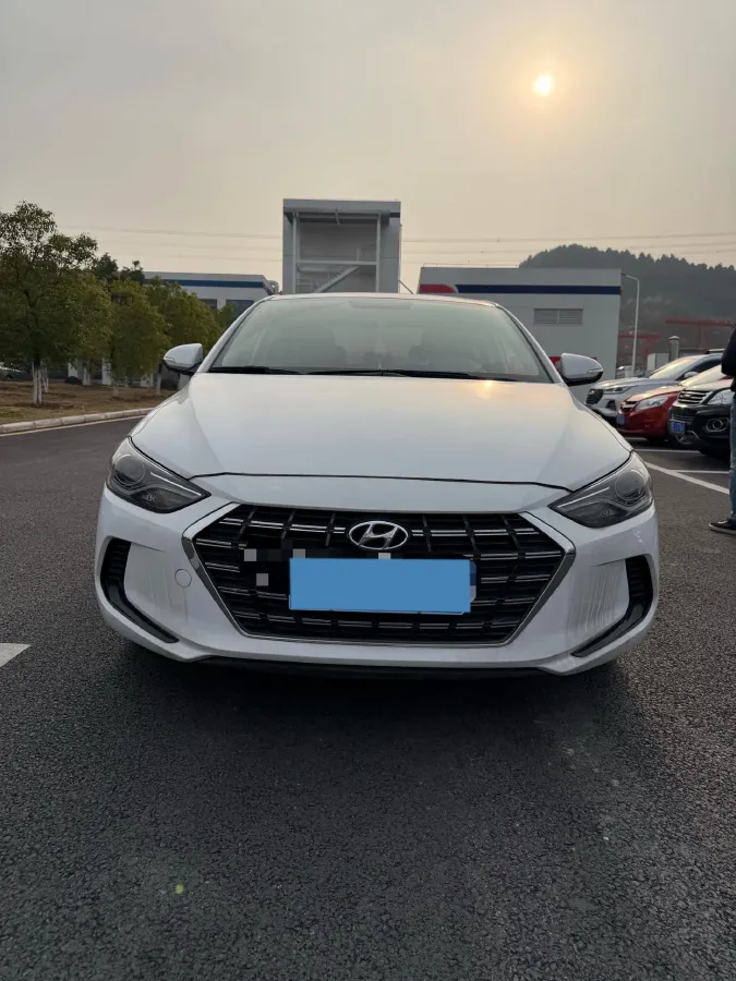 2020 Hyundai Elantra 1.5L 115HP L4 CVT,autocango,china used car exporter,china ev exporter,chinese used car exporter,chinese used ev exporter