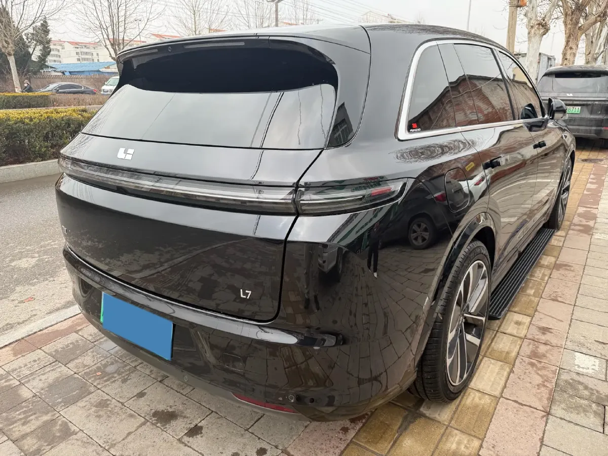 2023 Li L7 Range Extended 154HP REEV 40.9KWH,autocango,china used car exporter,china ev exporter,chinese used car exporter,chinese used ev exporter