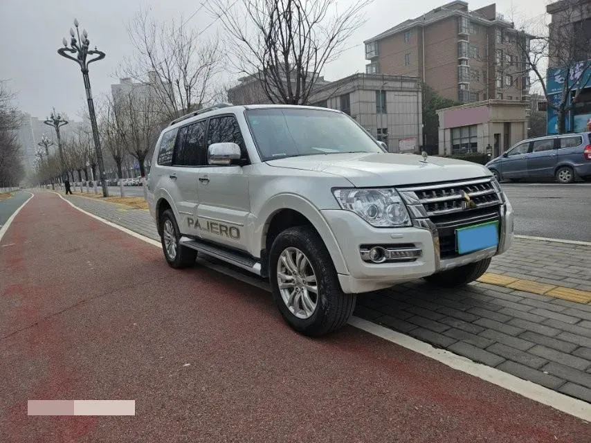 2017 Honda Jade 1.8L 141HP L4 5AT,autocango,china used car exporter,china ev exporter,chinese used car exporter,chinese used ev exporter