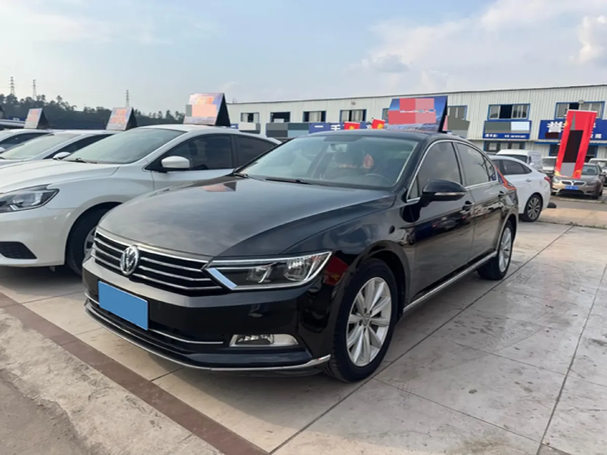 2018 Volkswagen Magotan 1.8T 180HP L4 7DCT,autocango,china used car exporter,china ev exporter,chinese used car exporter,chinese used ev exporter