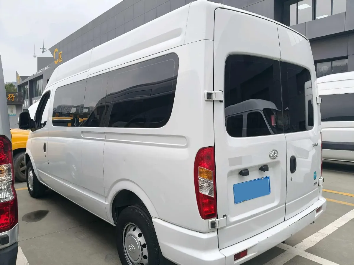 2023 MAXUS Interstellar 2.0T 143HP L4 6MT,autocango,china used car exporter,china ev exporter,chinese used car exporter,chinese used ev exporter