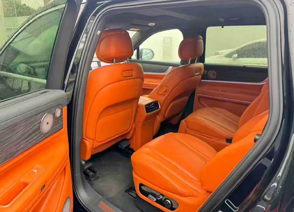 2024 AITO AITO M9 1.5T 152HP L4 REEV 42KWH,autocango,china used car exporter,china ev exporter,chinese used car exporter,chinese used ev exporter