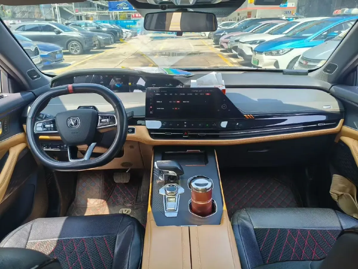 2021 ChangAn UNI-K 2.0T 233HP L4 8AT,autocango,china used car exporter,china ev exporter,chinese used car exporter,chinese used ev exporter