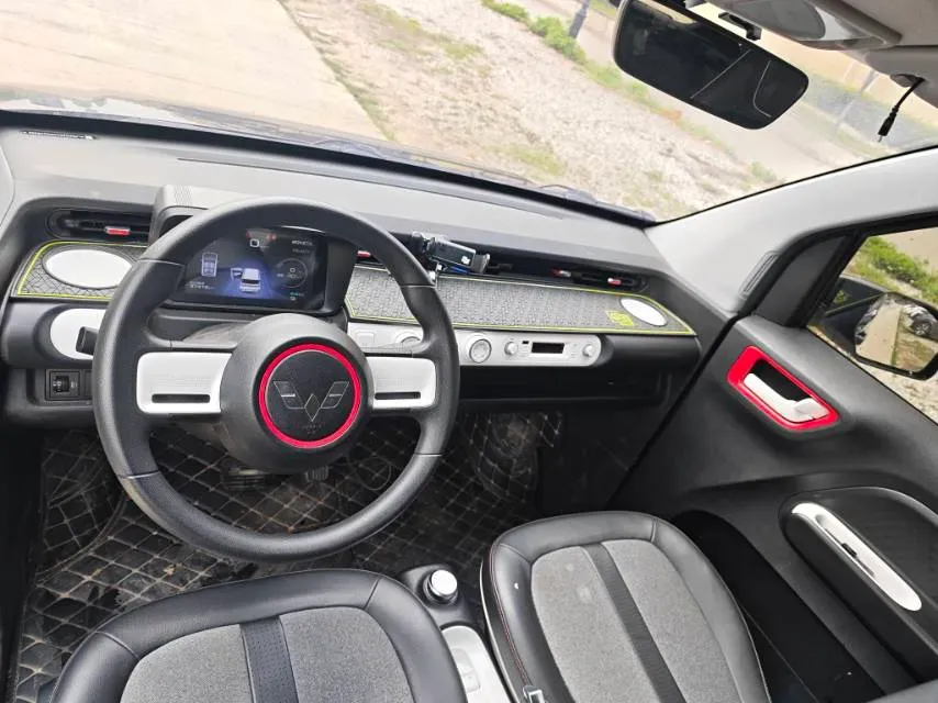 2022 WuLing HongGuang MINI EV BEV 17.3KWH,autocango,china used car exporter,china ev exporter,chinese used car exporter,chinese used ev exporter