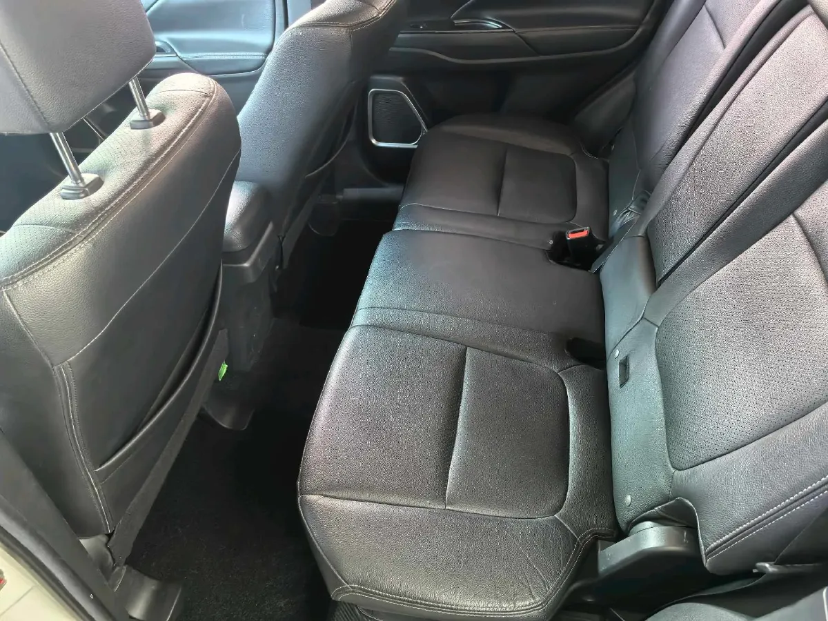 2018 Mitsubishi Outlander 2.4L 192HP L4 CVT,autocango,china used car exporter,china ev exporter,chinese used car exporter,chinese used ev exporter