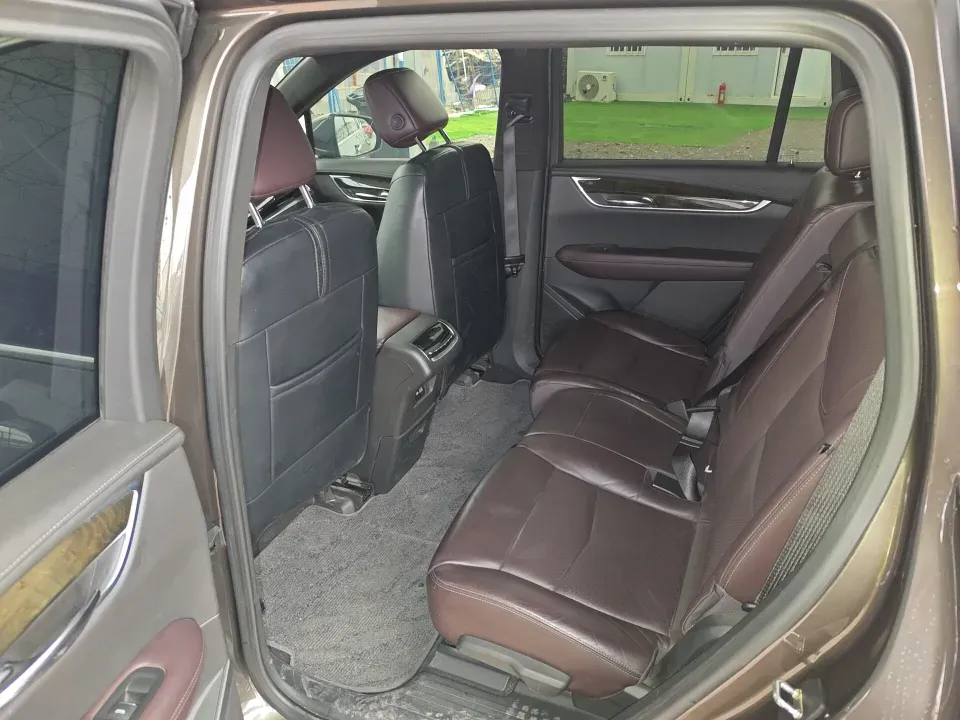 2020 Cadillac XT6 2.0T 241HP L4 9AT,autocango,china used car exporter,china ev exporter,chinese used car exporter,chinese used ev exporter