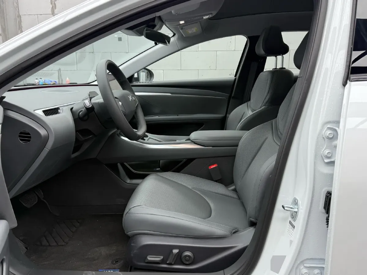 2024 Xpeng MONA M03 BEV 51.8KWH,autocango,china used car exporter,china ev exporter,chinese used car exporter,chinese used ev exporter