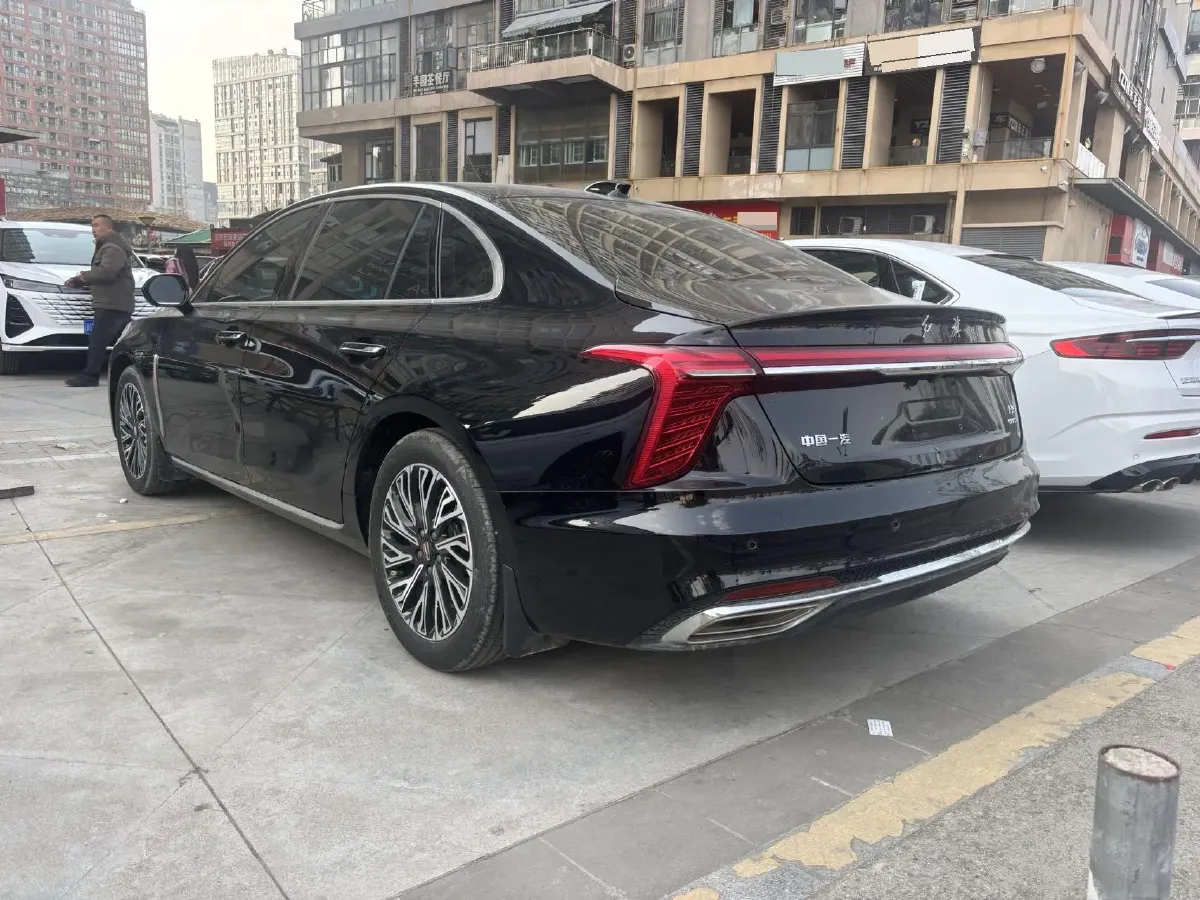 2024 HongQi H5 2.0T 224HP L4 8AT,autocango,china used car exporter,china ev exporter,chinese used car exporter,chinese used ev exporter
