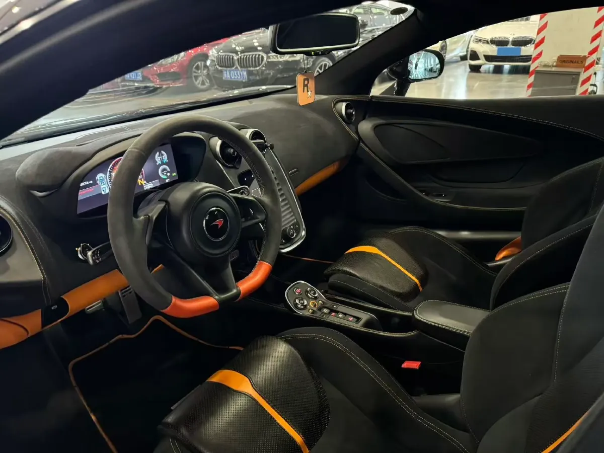 2015 McLaren 570 3.8T 570HP V8 7DCT,autocango,china used car exporter,china ev exporter,chinese used car exporter,chinese used ev exporter