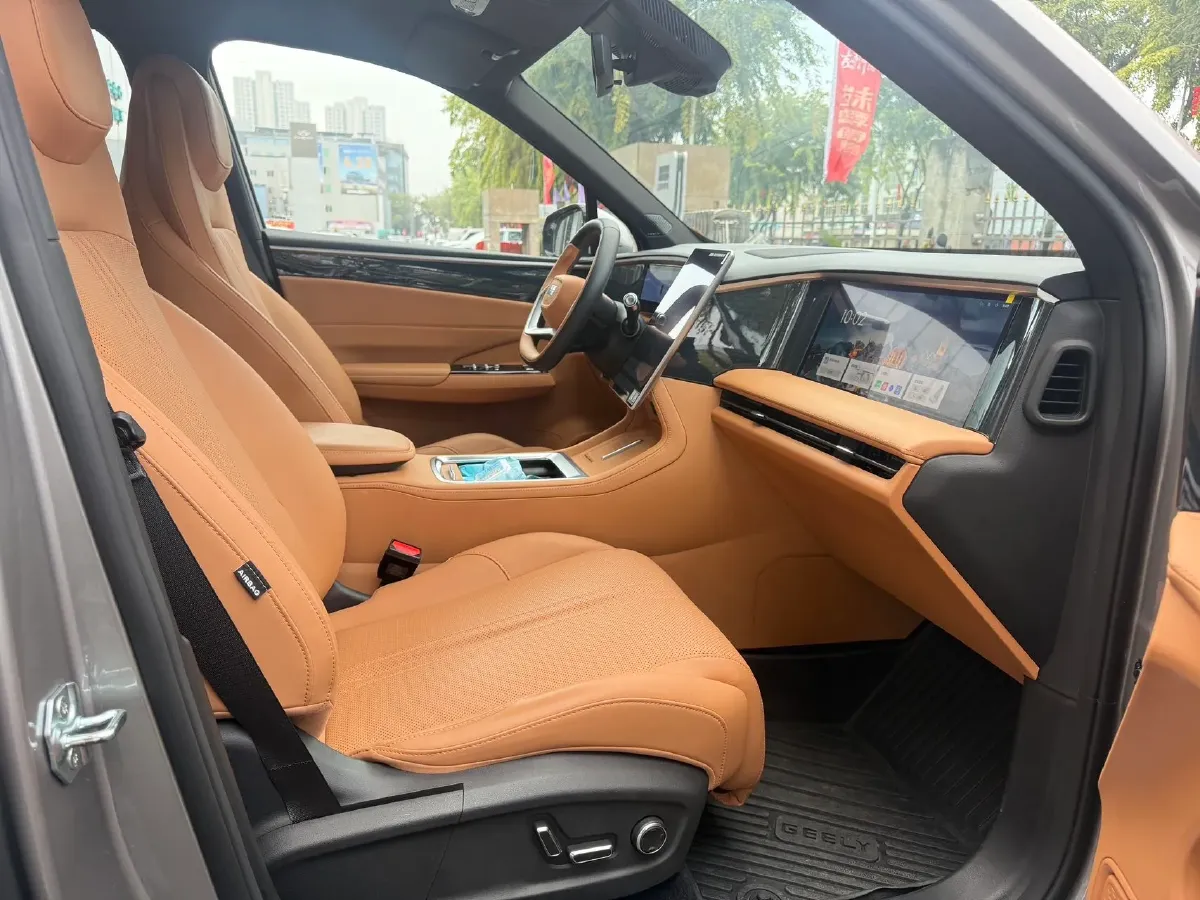 2025 Geely Galaxy L7 1.5L 112HP L4 1DHT PHEV 18.4KWH,autocango,china used car exporter,china ev exporter,chinese used car exporter,chinese used ev exporter