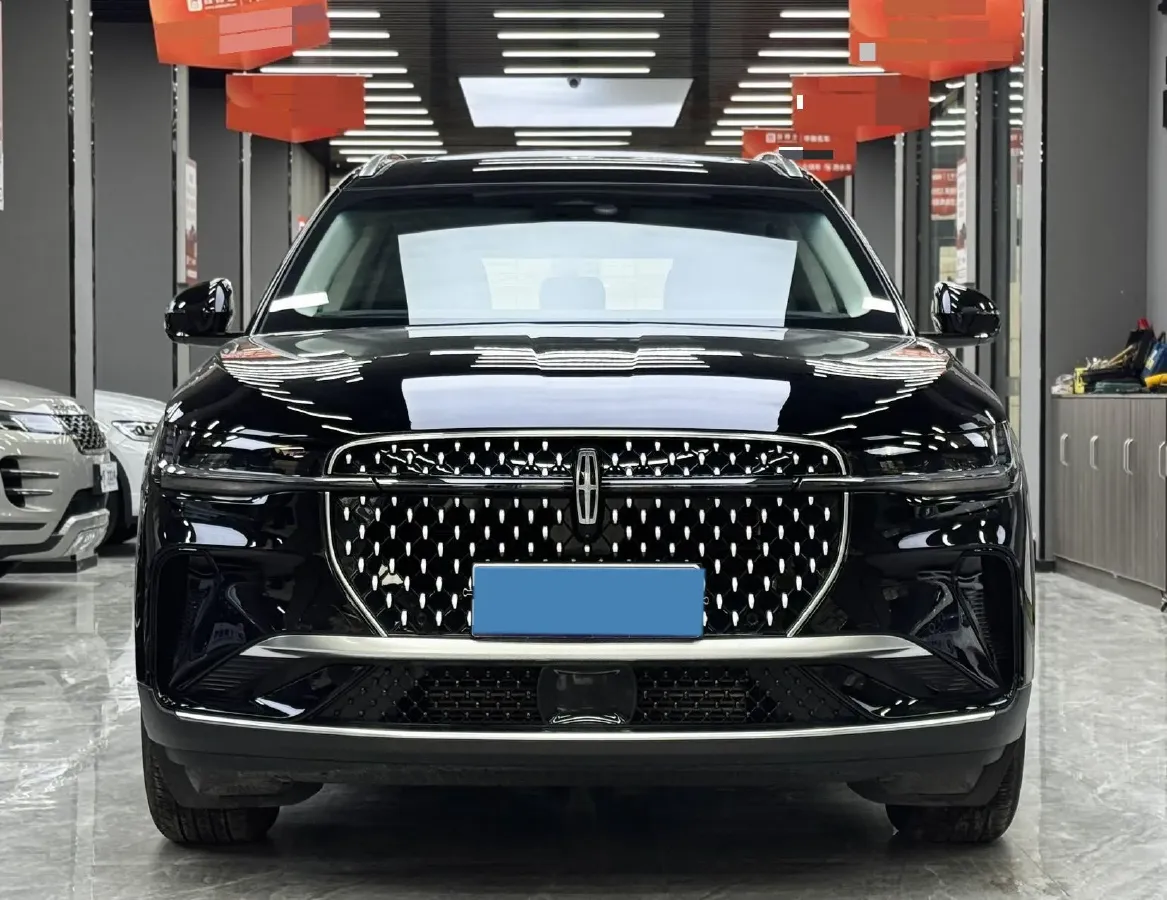 2025 Lincoln Nautilus 2.0T 261HP L4 8AT,autocango,china used car exporter,china ev exporter,chinese used car exporter,chinese used ev exporter