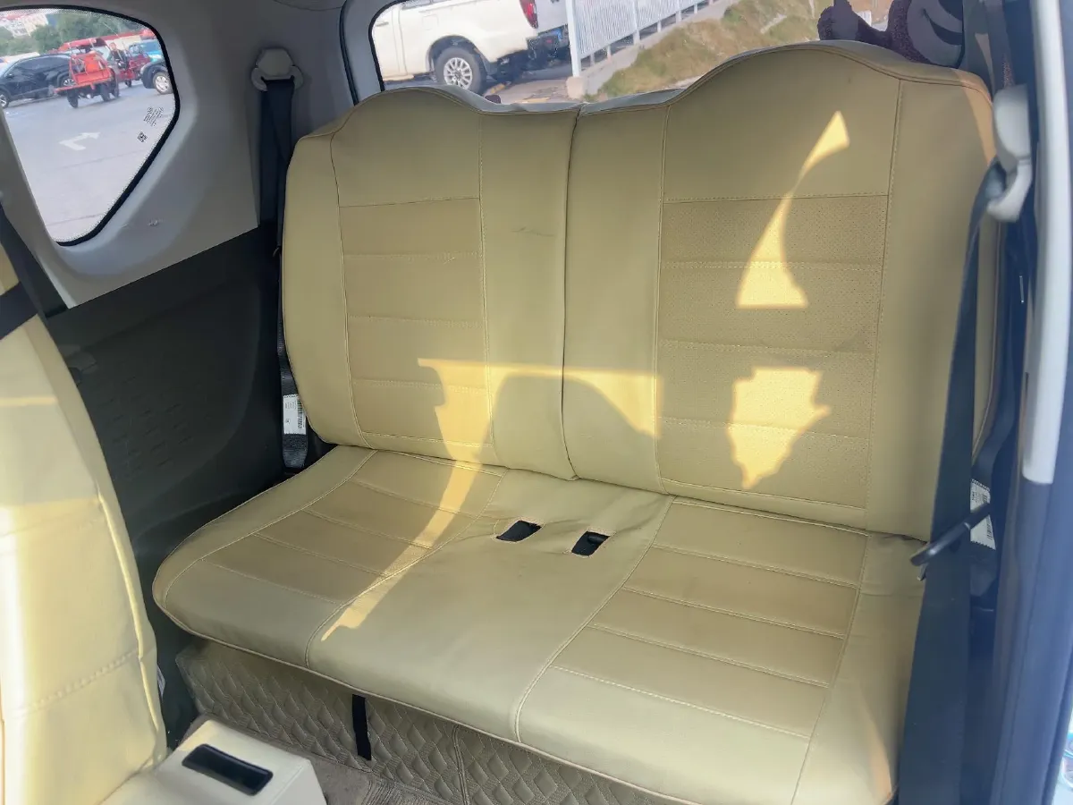 2021 WuLing HongGuang MINI EV BEV 9.3KWH,autocango,china used car exporter,china ev exporter,chinese used car exporter,chinese used ev exporter