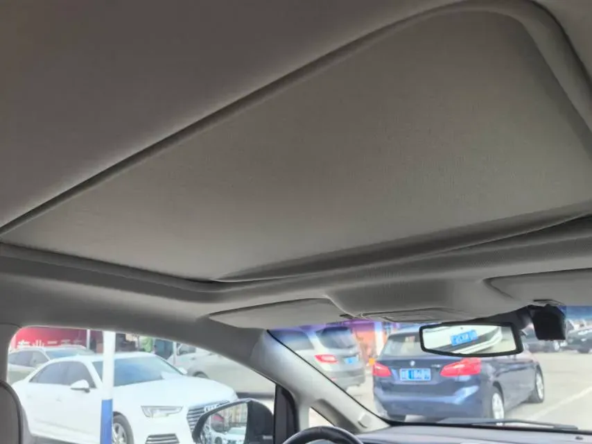 2022 Buick GL8 2.0T 237HP L4 9AT,autocango,china used car exporter,china ev exporter,chinese used car exporter,chinese used ev exporter