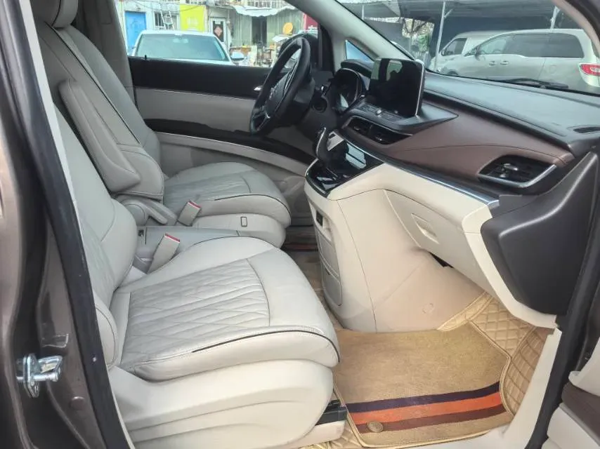 2022 Buick GL8 2.0T 237HP L4 9AT,autocango,china used car exporter,china ev exporter,chinese used car exporter,chinese used ev exporter