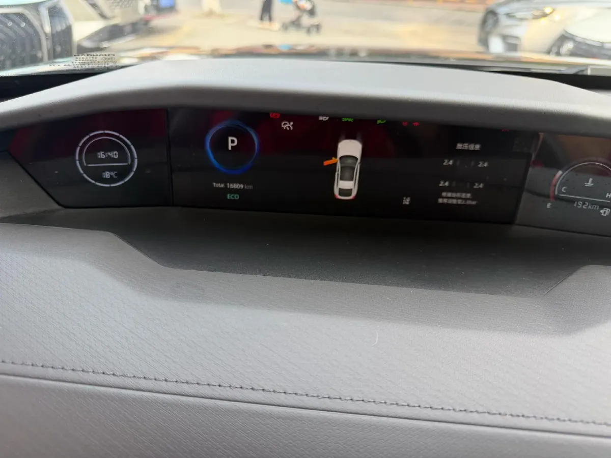 2024 ChangAn UNI-V 1.5T 188HP L4 7DCT,autocango,china used car exporter,china ev exporter,chinese used car exporter,chinese used ev exporter