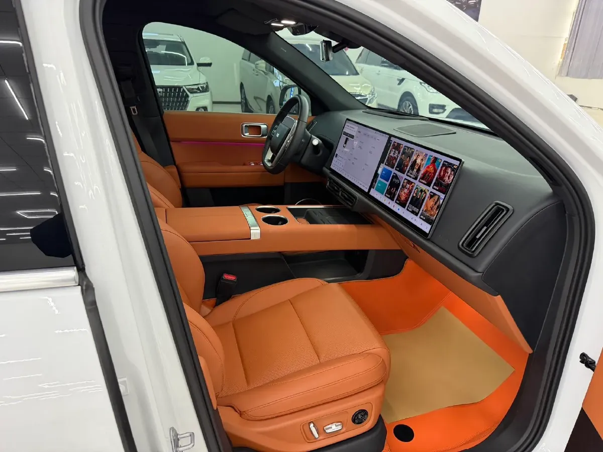 2024 Li L6 Range Extended 154HP L4 REEV 36.8KWH,autocango,china used car exporter,china ev exporter,chinese used car exporter,chinese used ev exporter