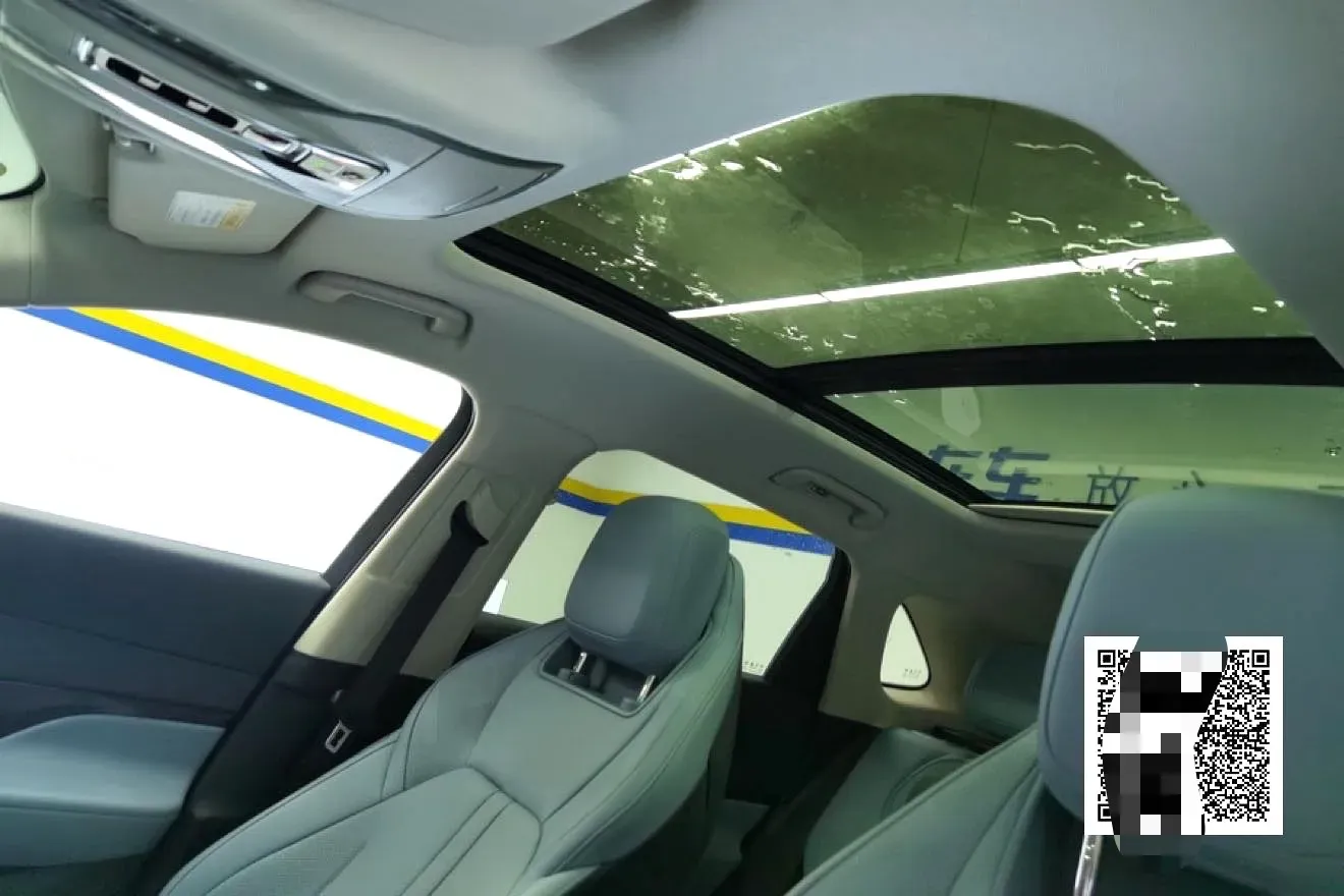 2024 HongQi HS3 1.5T 169HP L4 1DHT PHEV 18.4KWH,autocango,china used car exporter,china ev exporter,chinese used car exporter,chinese used ev exporter