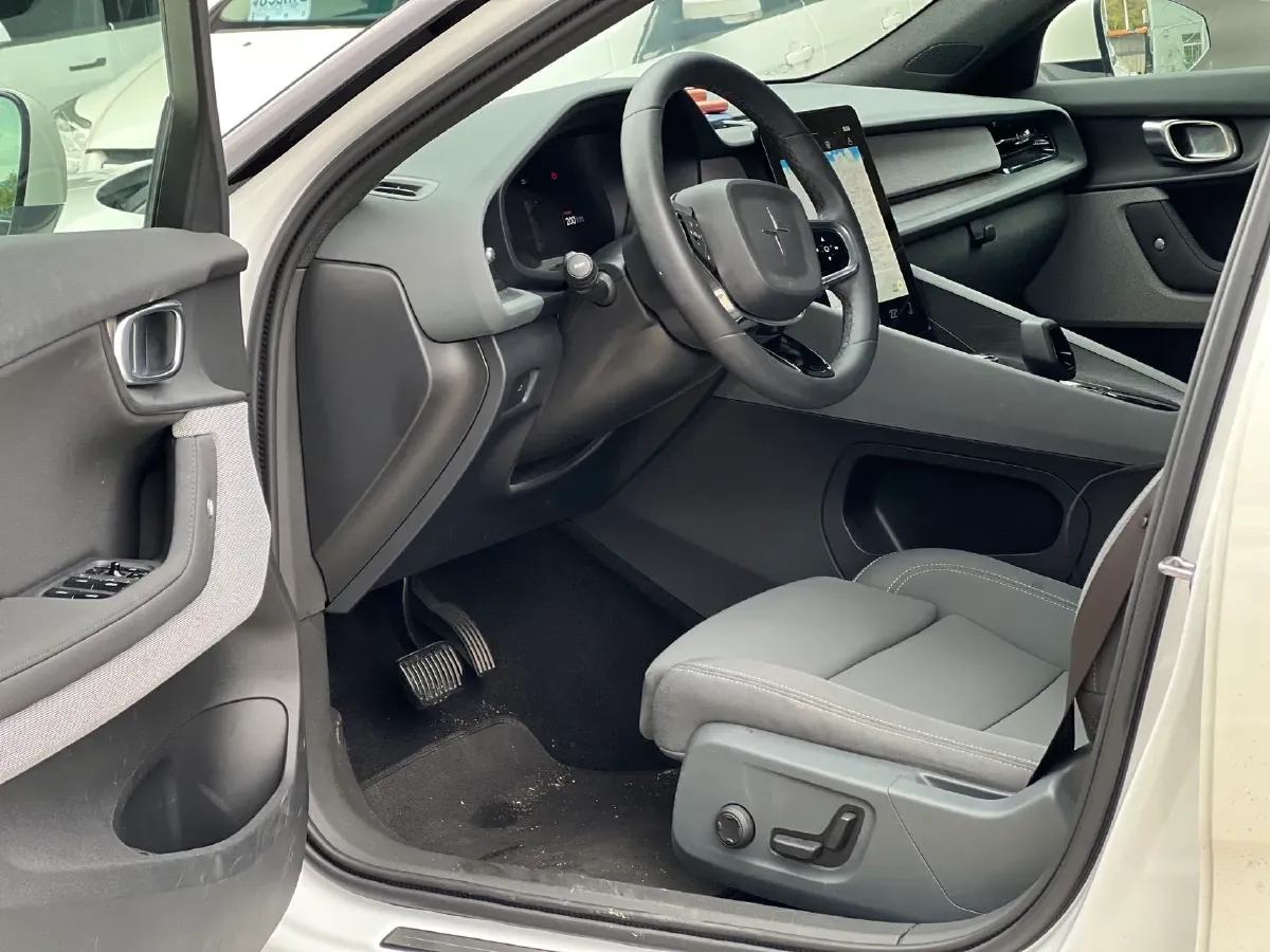 2019 BMW 2 Series 2.0T 184HP L4 8AT,autocango,china used car exporter,china ev exporter,chinese used car exporter,chinese used ev exporter