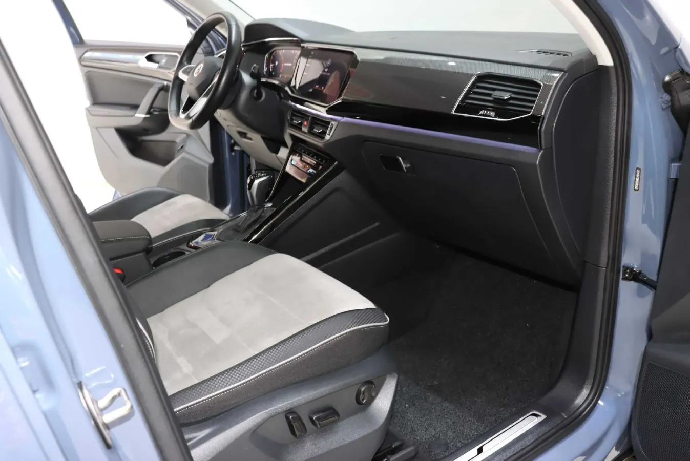 2020 Volkswagen Tayron X 2.0T 186HP L4 7DCT,autocango,china used car exporter,china ev exporter,chinese used car exporter,chinese used ev exporter