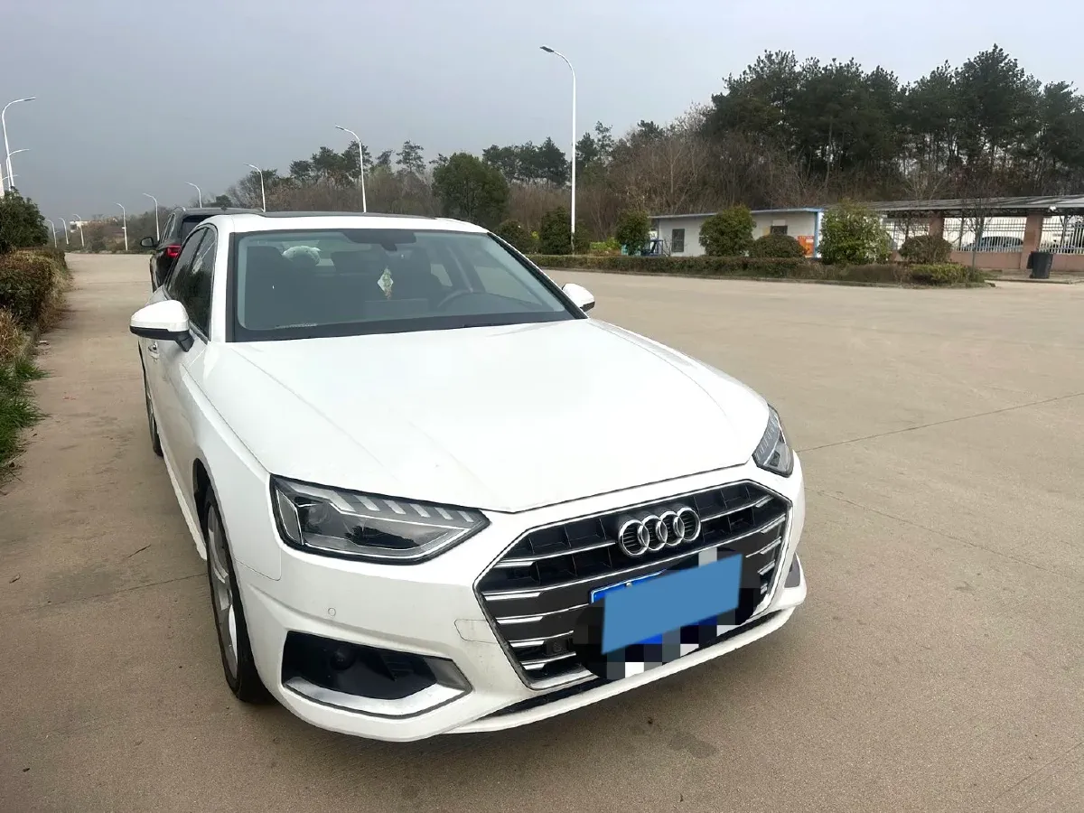 2020 Audi A4L 2.0T 190HP L4 7DCT,autocango,china used car exporter,china ev exporter,chinese used car exporter,chinese used ev exporter