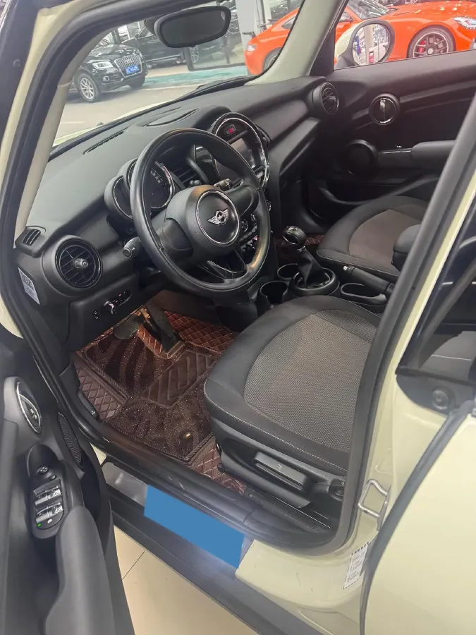 2016 MINI MINI 1.2T 102HP L3 6AT,autocango,china used car exporter,china ev exporter,chinese used car exporter,chinese used ev exporter