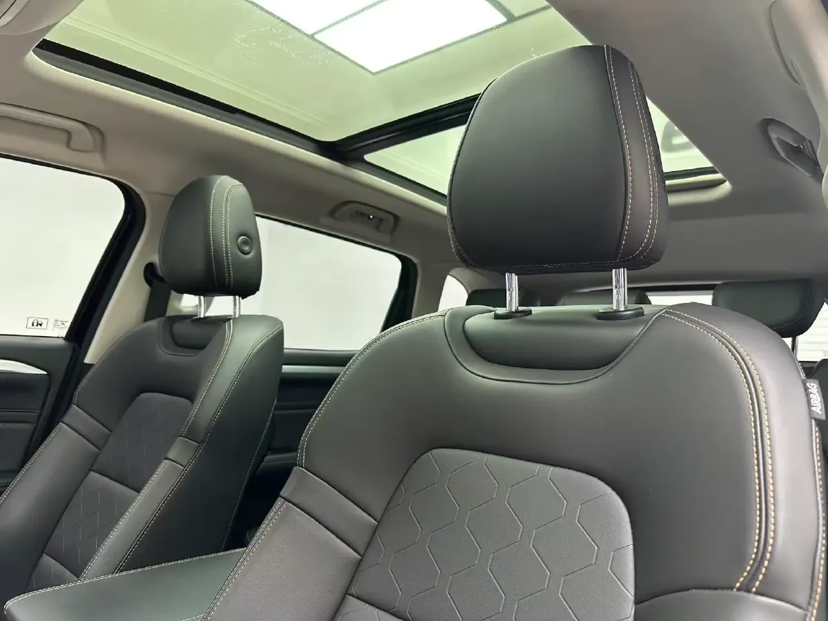 2022 Haval Dargo 1.5T 184HP L4 7DCT,autocango,china used car exporter,china ev exporter,chinese used car exporter,chinese used ev exporter