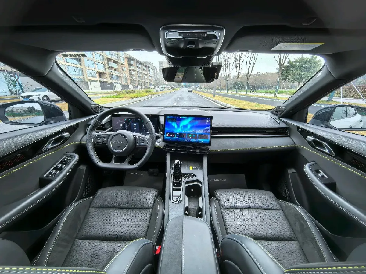 2023 MAXUS G50 1.5T 181HP L4 7DCT,autocango,china used car exporter,china ev exporter,chinese used car exporter,chinese used ev exporter