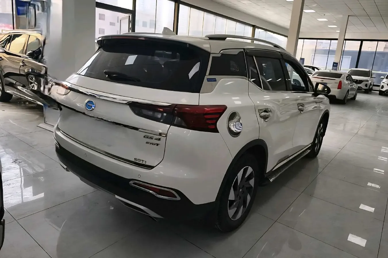 2021 GAC Trumpchi GS4 1.5T 169HP L4 6MT,autocango,china used car exporter,china ev exporter,chinese used car exporter,chinese used ev exporter