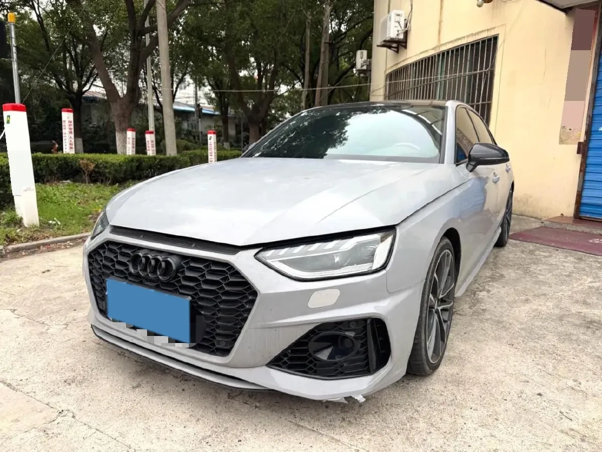 2020 Audi A4L 2.0T 252HP L4 7DCT,autocango,china used car exporter,china ev exporter,chinese used car exporter,chinese used ev exporter