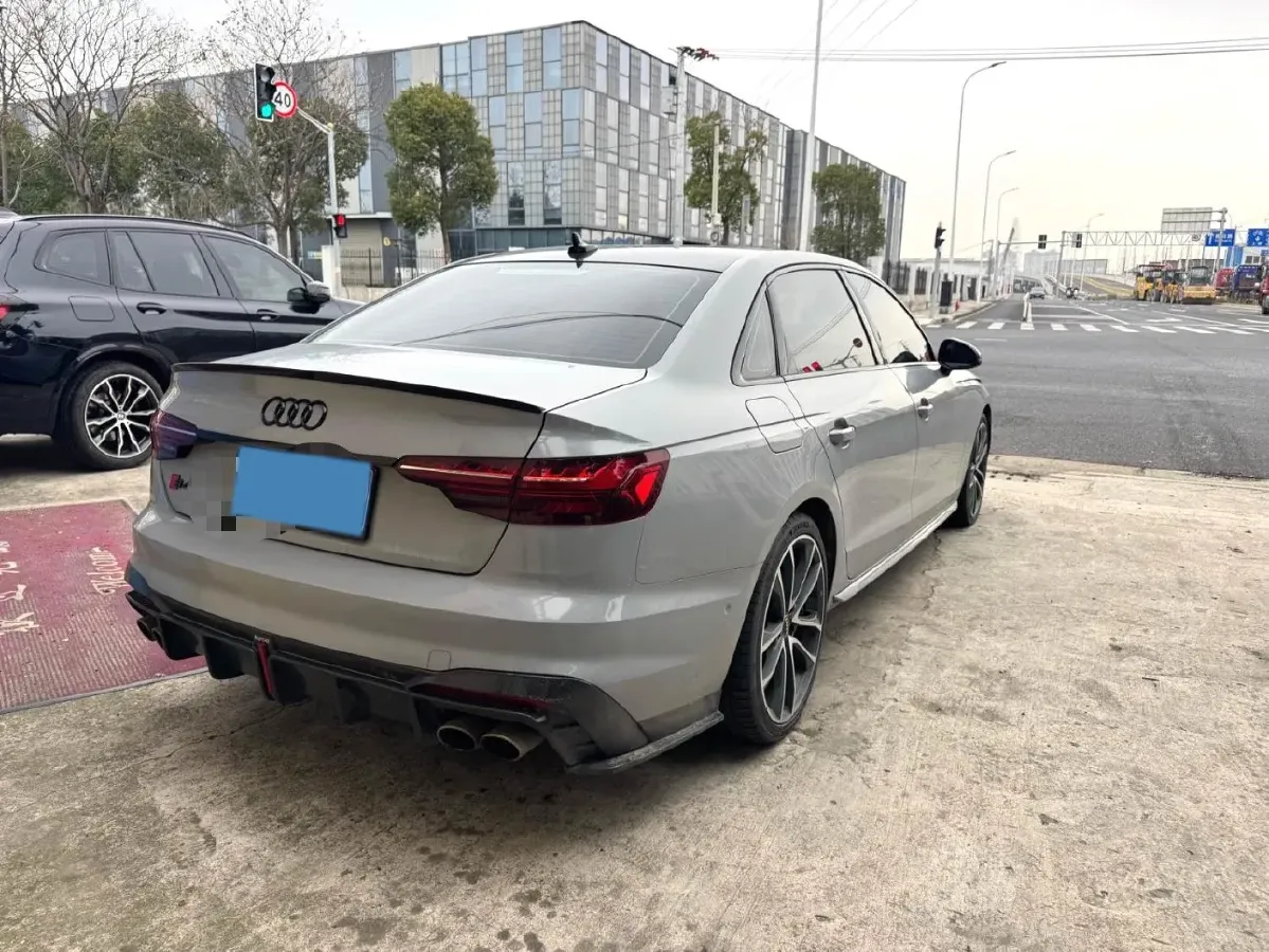2020 Audi A4L 2.0T 252HP L4 7DCT,autocango,china used car exporter,china ev exporter,chinese used car exporter,chinese used ev exporter