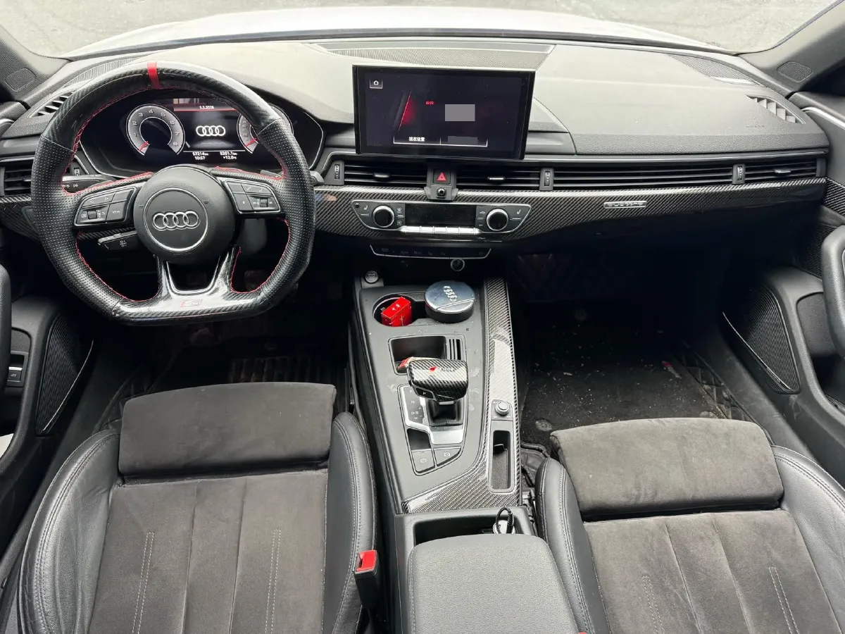 2020 Audi A4L 2.0T 252HP L4 7DCT,autocango,china used car exporter,china ev exporter,chinese used car exporter,chinese used ev exporter