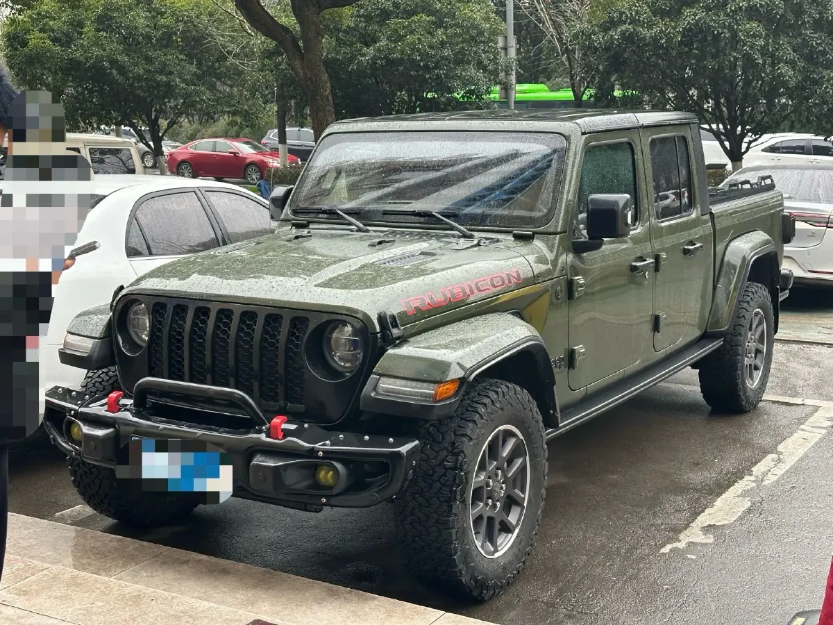 2022 Jeep Gladiator 3.6L 284HP V6 8AT,autocango,china used car exporter,china ev exporter,chinese used car exporter,chinese used ev exporter