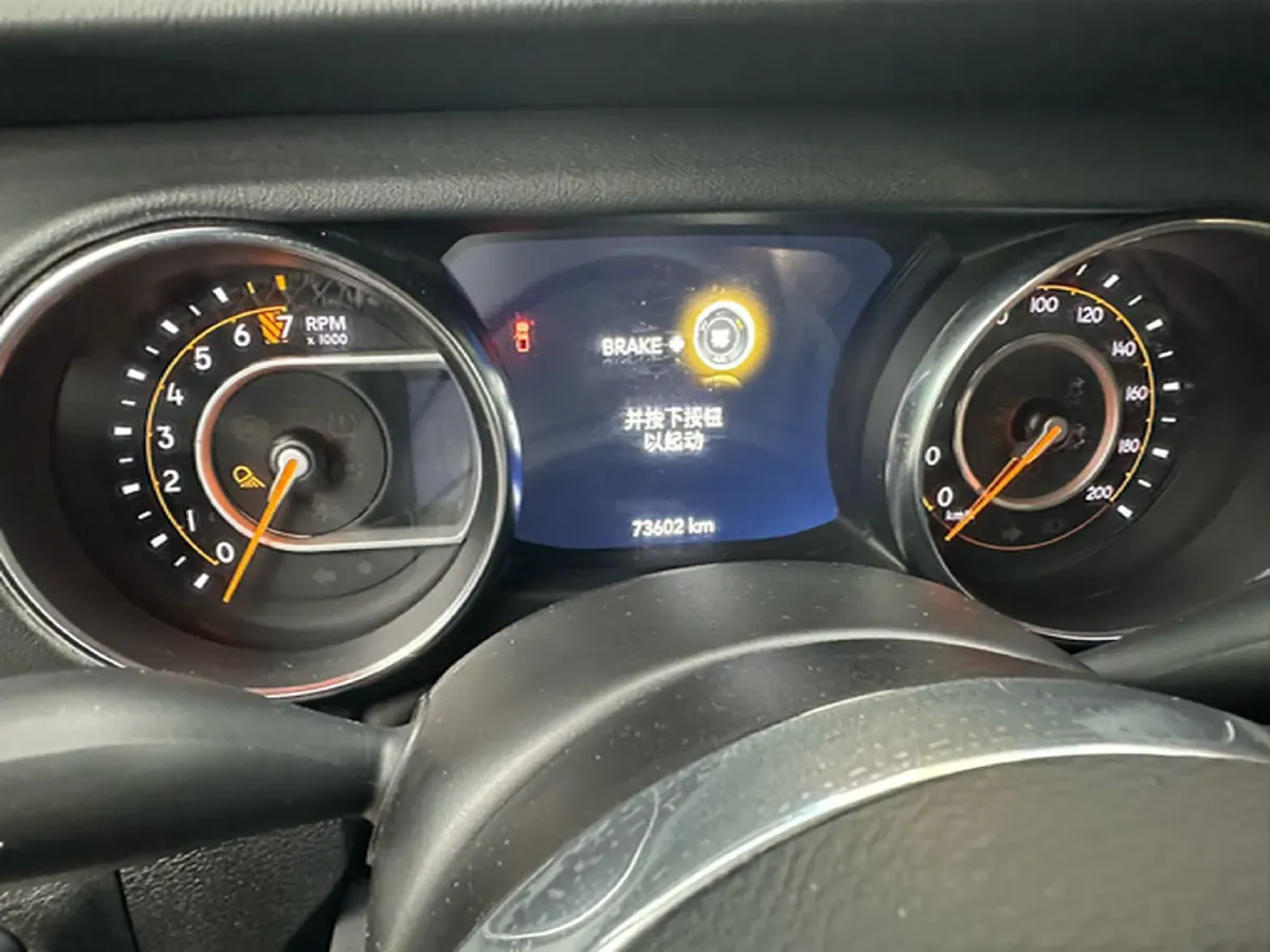 2022 Jeep Gladiator 3.6L 284HP V6 8AT,autocango,china used car exporter,china ev exporter,chinese used car exporter,chinese used ev exporter