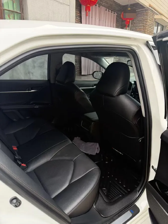 2023 Toyota Camry 2.5L 207HP L4 8AT,autocango,china used car exporter,china ev exporter,chinese used car exporter,chinese used ev exporter