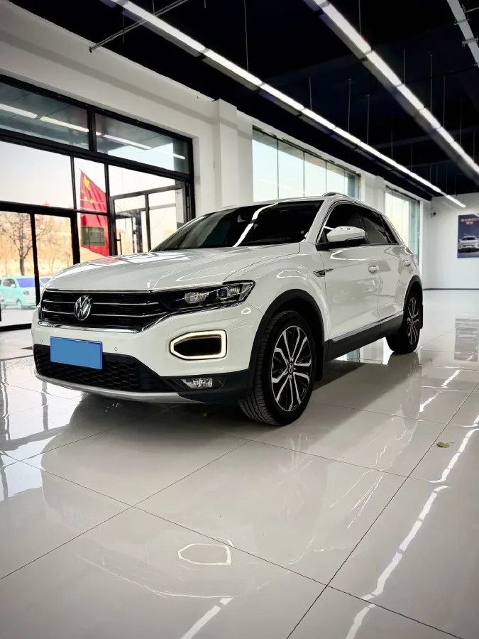 2022 Volkswagen T-Roc 1.4T 150HP L4 7DCT,autocango,china used car exporter,china ev exporter,chinese used car exporter,chinese used ev exporter