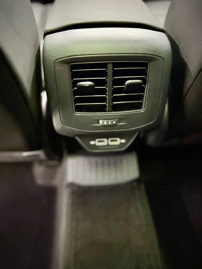 2022 Volkswagen T-Roc 1.4T 150HP L4 7DCT,autocango,china used car exporter,china ev exporter,chinese used car exporter,chinese used ev exporter