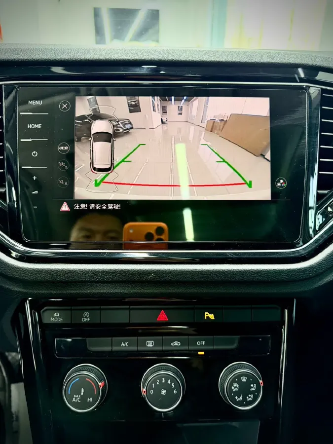 2022 Volkswagen T-Roc 1.4T 150HP L4 7DCT,autocango,china used car exporter,china ev exporter,chinese used car exporter,chinese used ev exporter