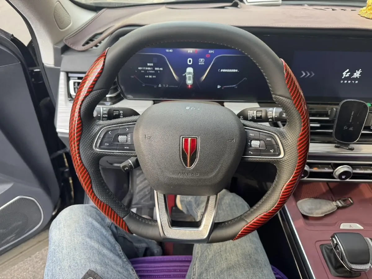 2025 HongQi HS5 2.0T 252HP L4 8AT,autocango,china used car exporter,china ev exporter,chinese used car exporter,chinese used ev exporter