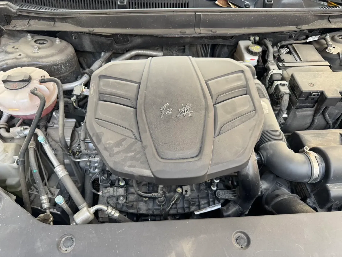 2025 HongQi HS5 2.0T 252HP L4 8AT,autocango,china used car exporter,china ev exporter,chinese used car exporter,chinese used ev exporter