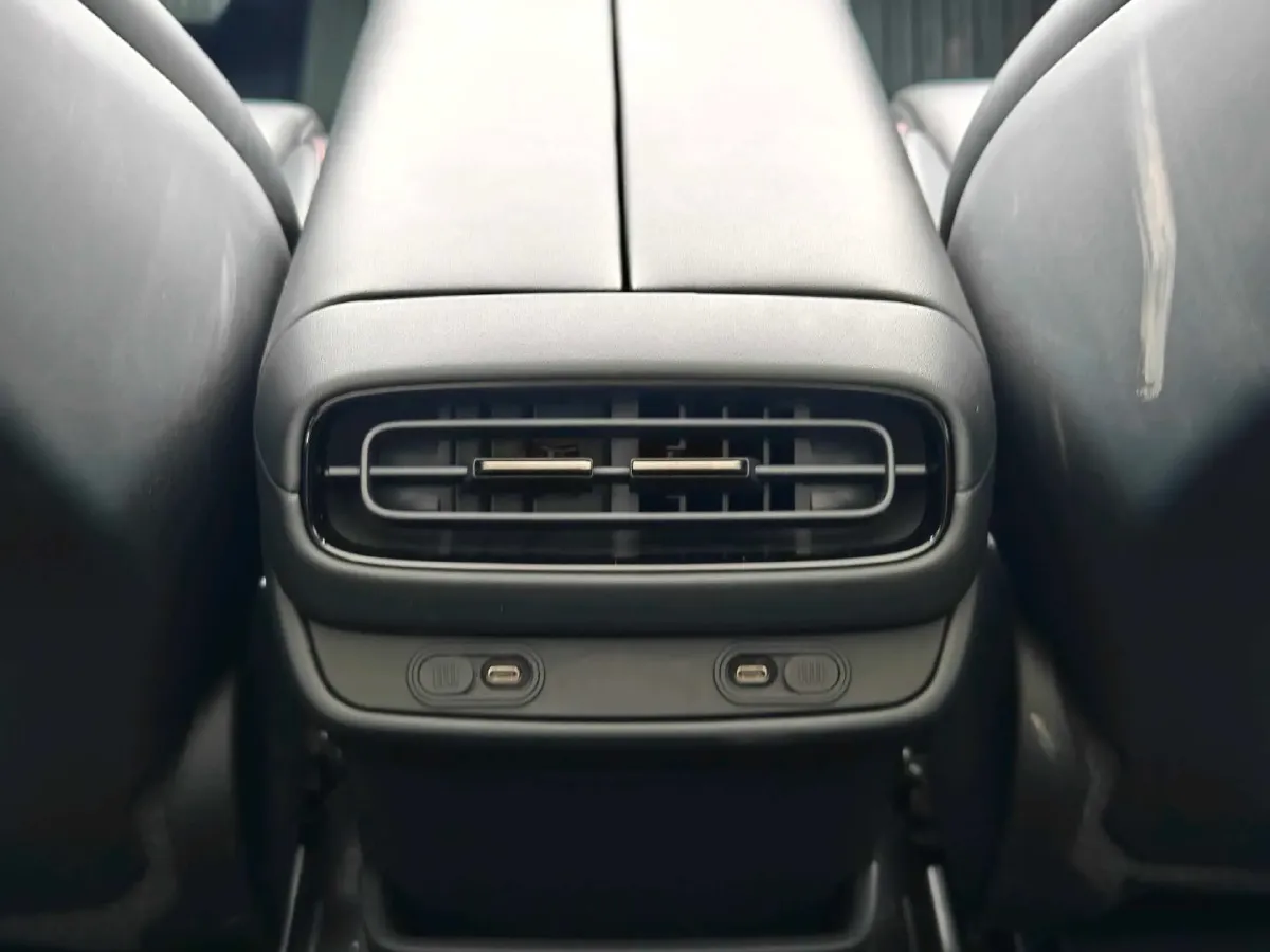 2024 MI SU7 BEV 94.3KWH,autocango,china used car exporter,china ev exporter,chinese used car exporter,chinese used ev exporter