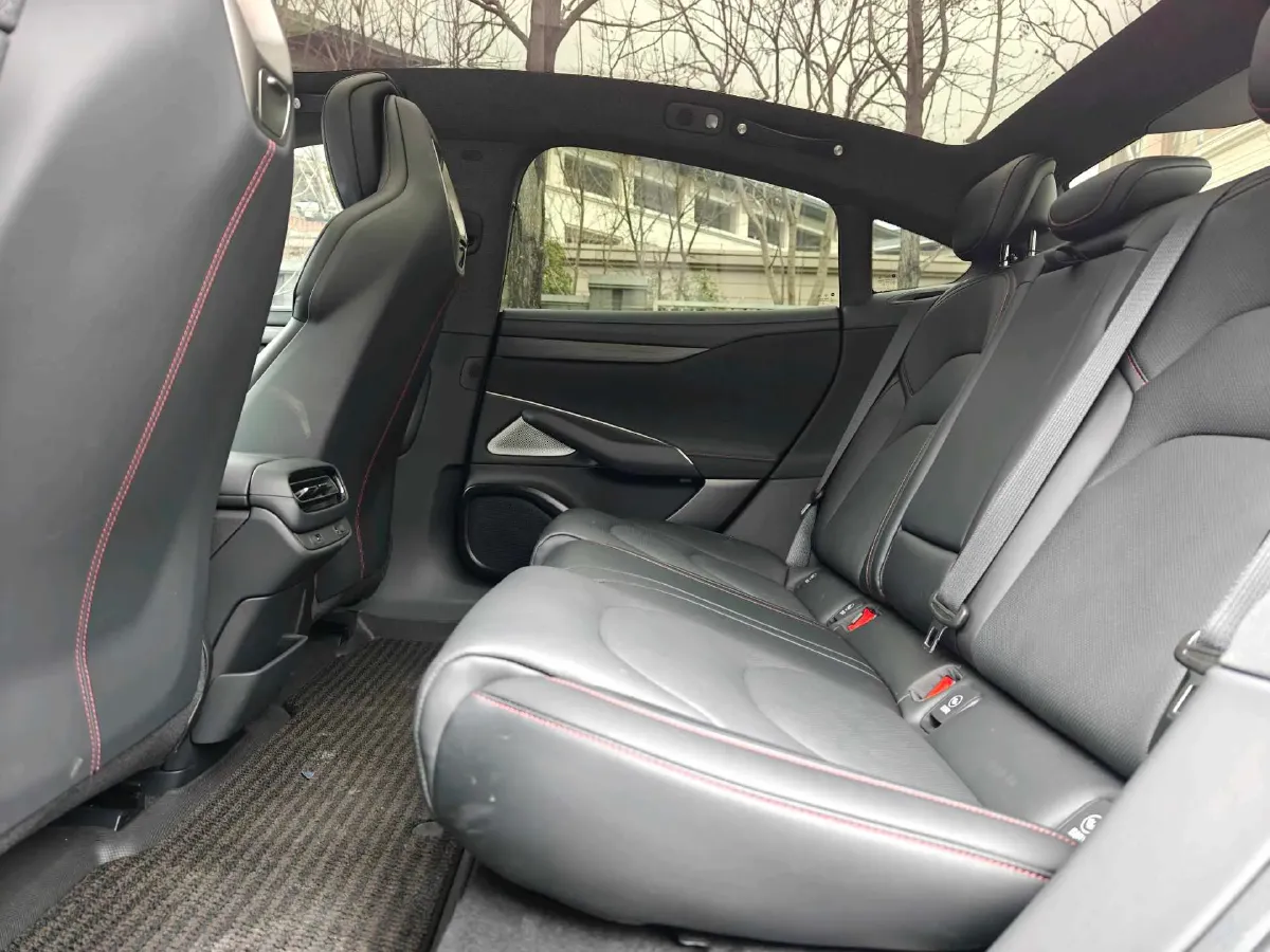 2024 MI SU7 BEV 94.3KWH,autocango,china used car exporter,china ev exporter,chinese used car exporter,chinese used ev exporter